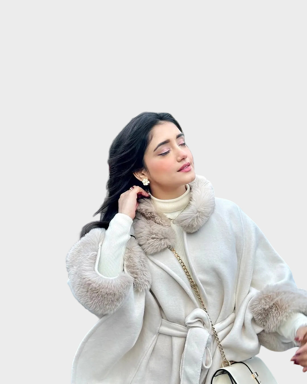 Violetta | Luxurious Winter Capes with Fur Details in Beige