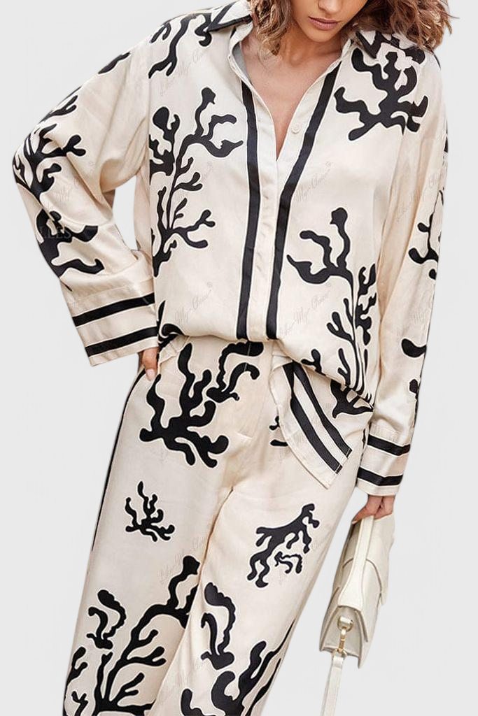 Nazaret Set with Wide Leg Pants and Artistic Print