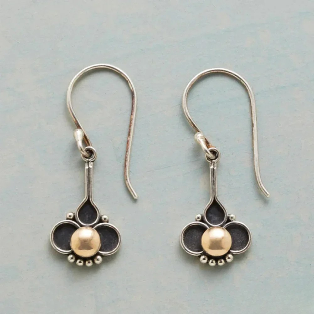 Clover Pearl Earrings
