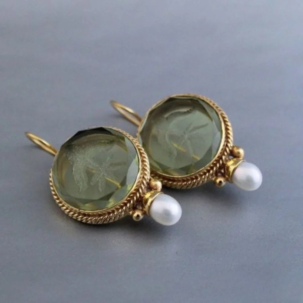 Vintage Round Earrings with Green Stone