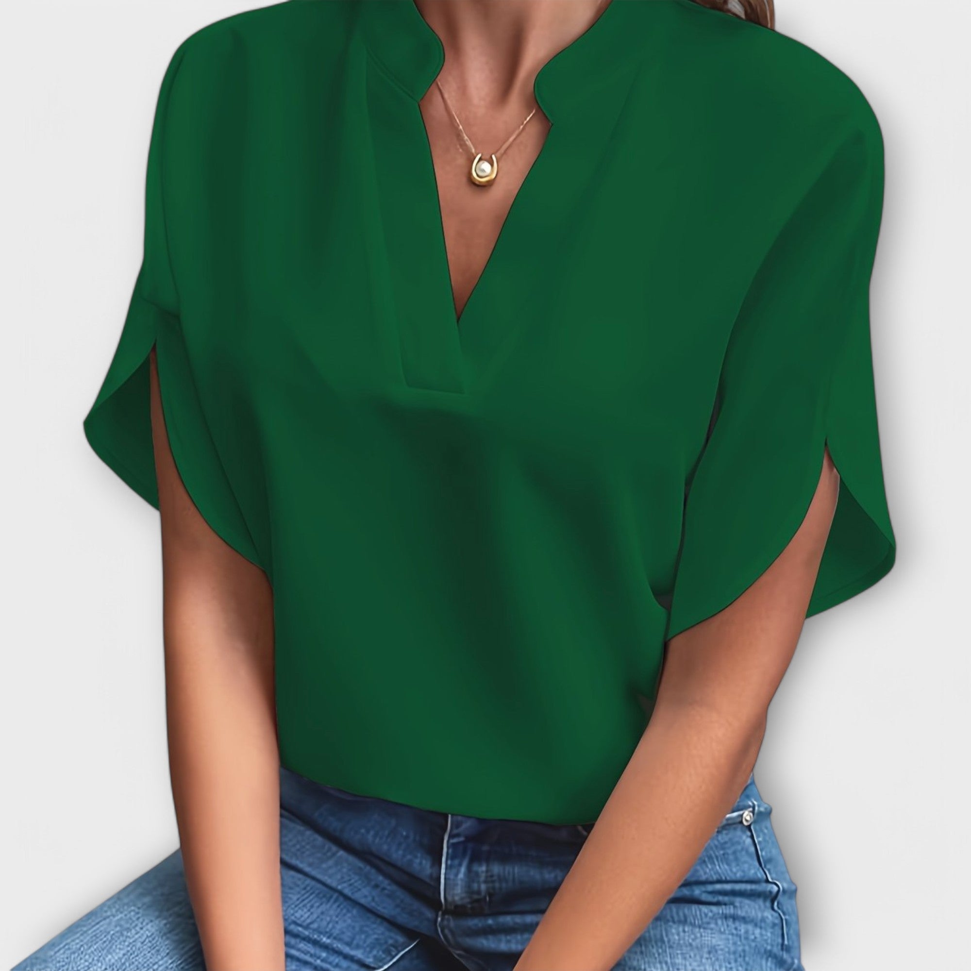 Vivi - Elegant and Lightweight Blouse for Women