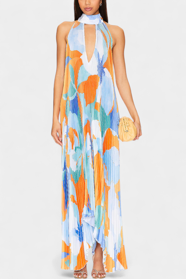 Giselle long pleated dress with neckline and elegant movement