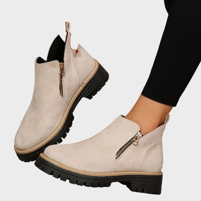 Thalyanna | Orthopedic Boots