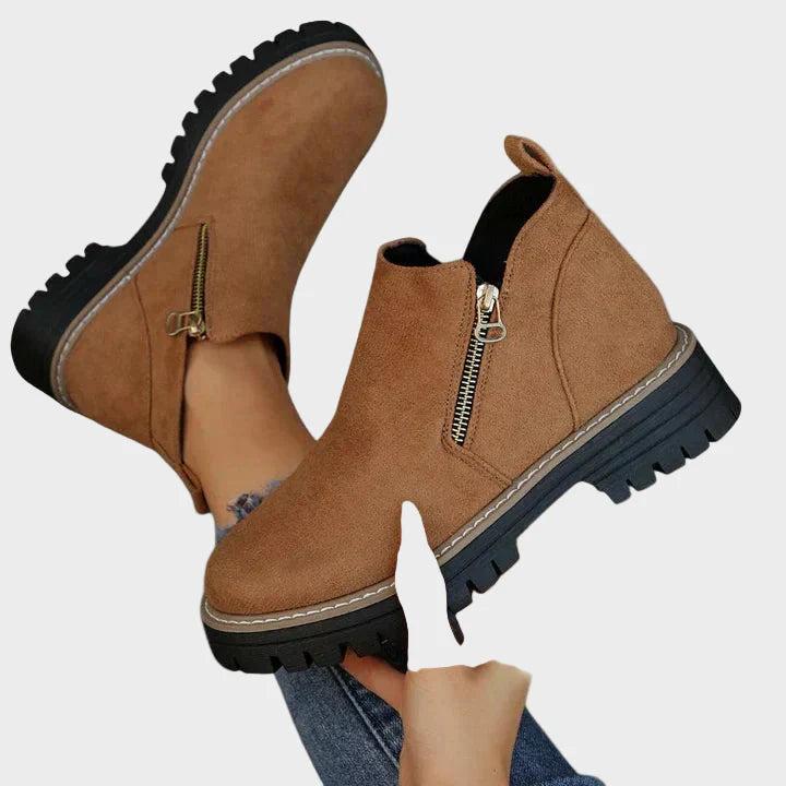 Thalyanna | Orthopedic Boots