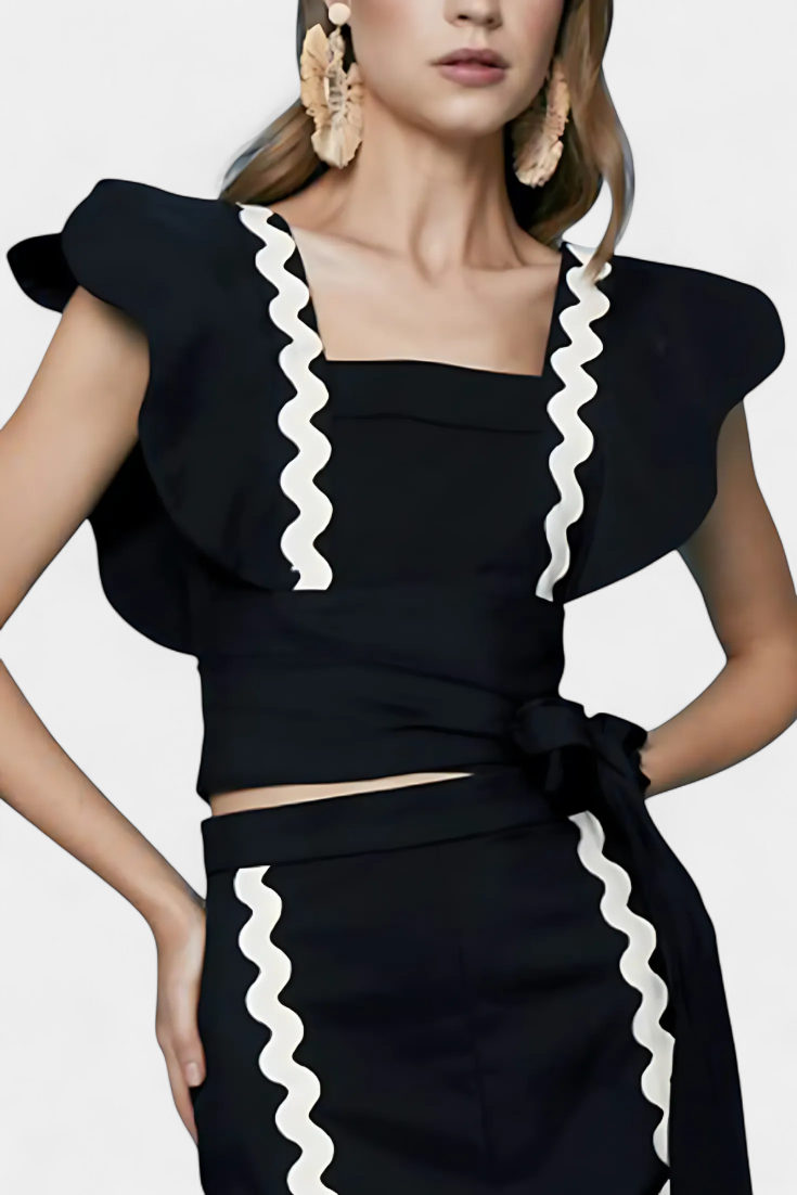 Fabiana Elegant Top with Ruffles and Contrast Stitching