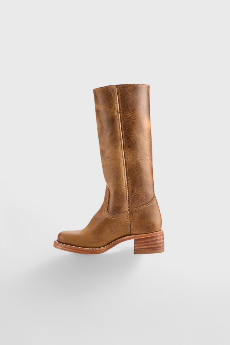 Grace - Classic Modern Boots for All Seasons