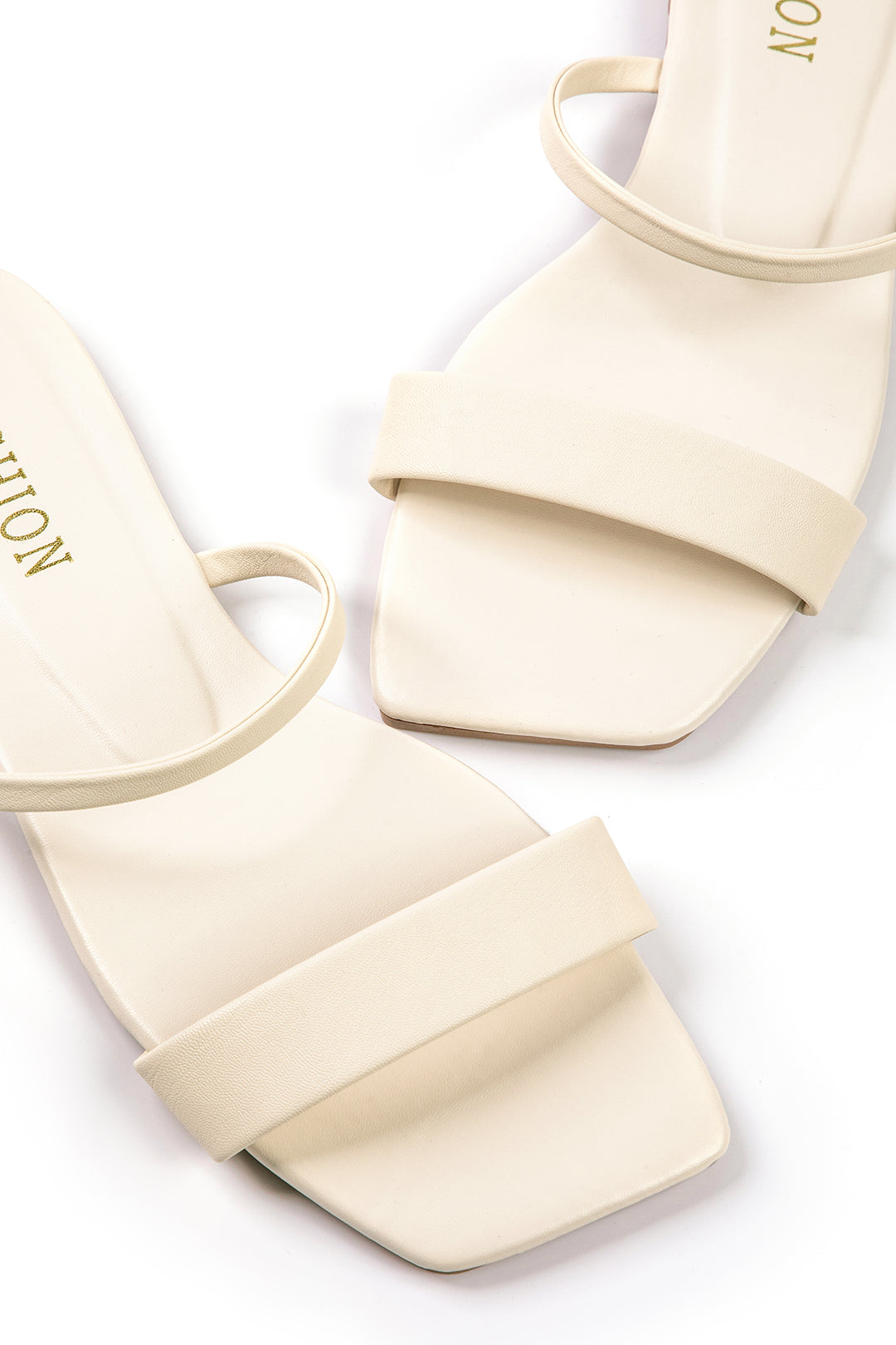 Basic Flat sandals with square toe