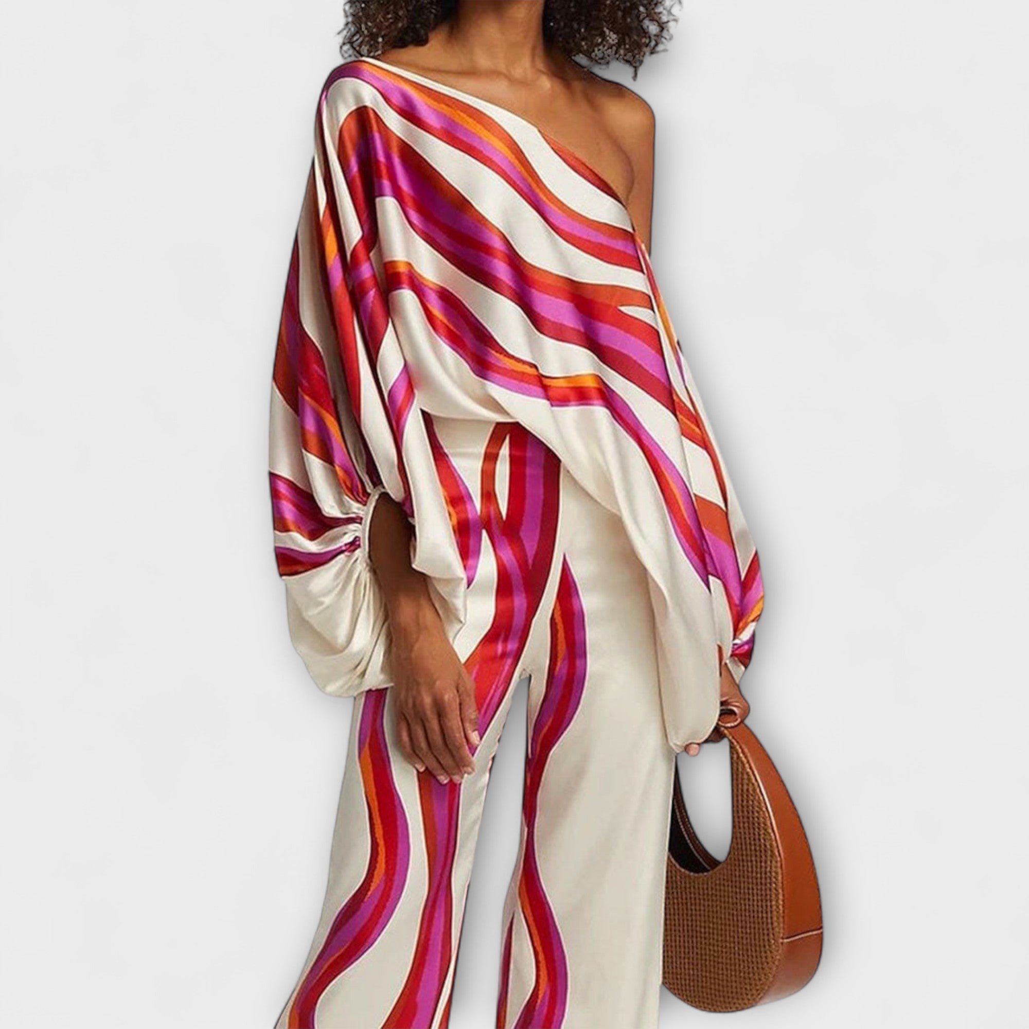 Greta - Summer set in two parts