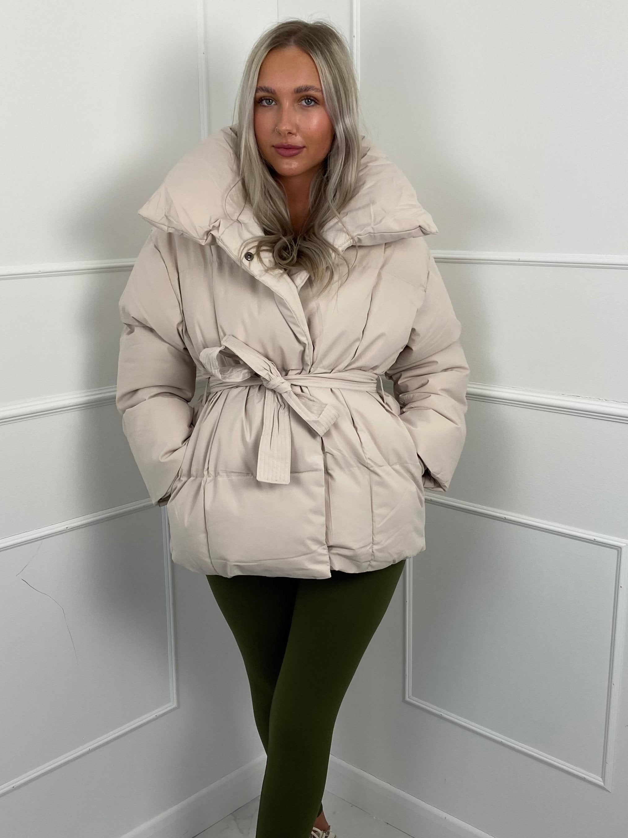 Karyl - Short jacket with belt and pockets