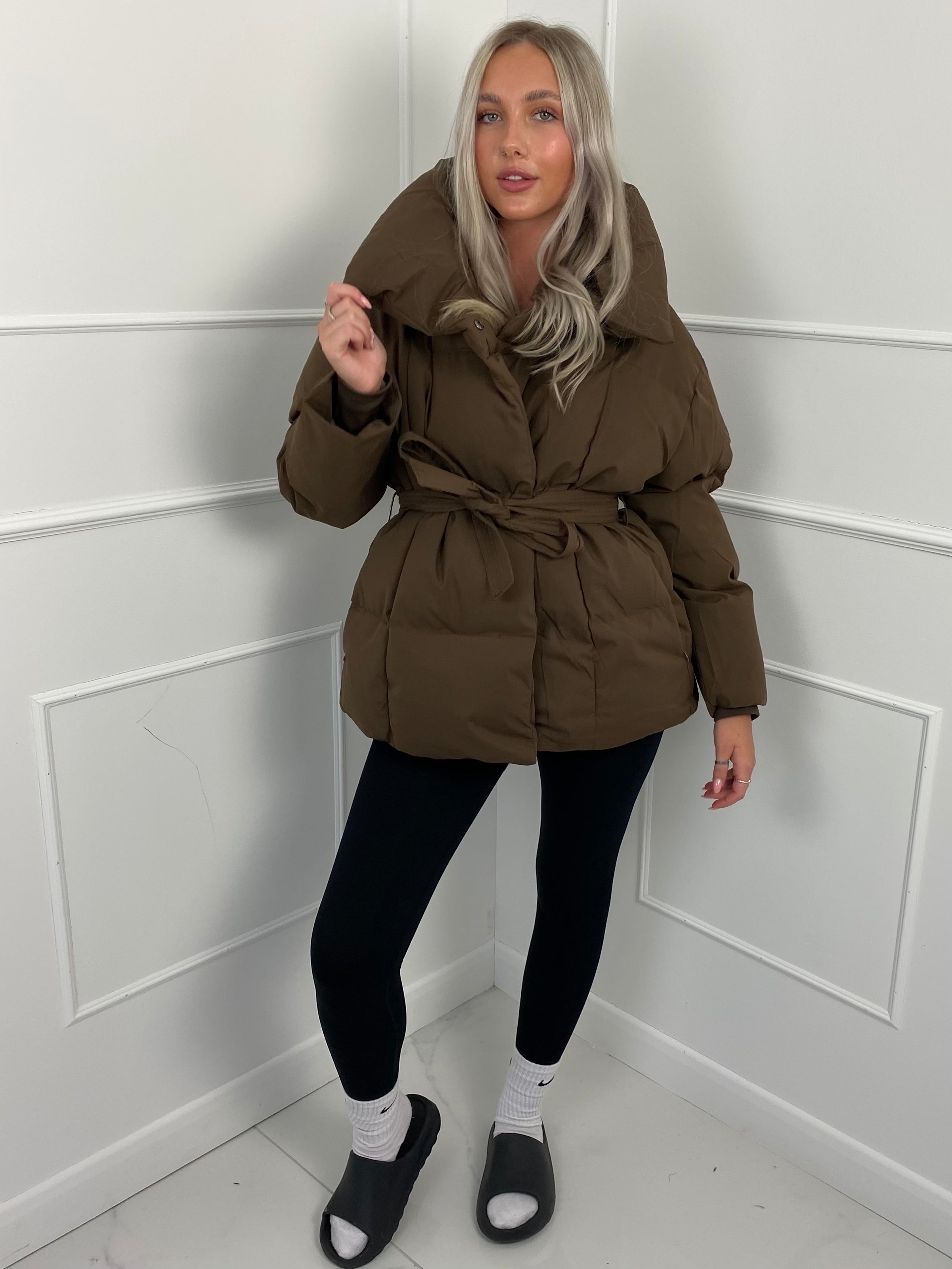 Karyl - Short jacket with belt and pockets
