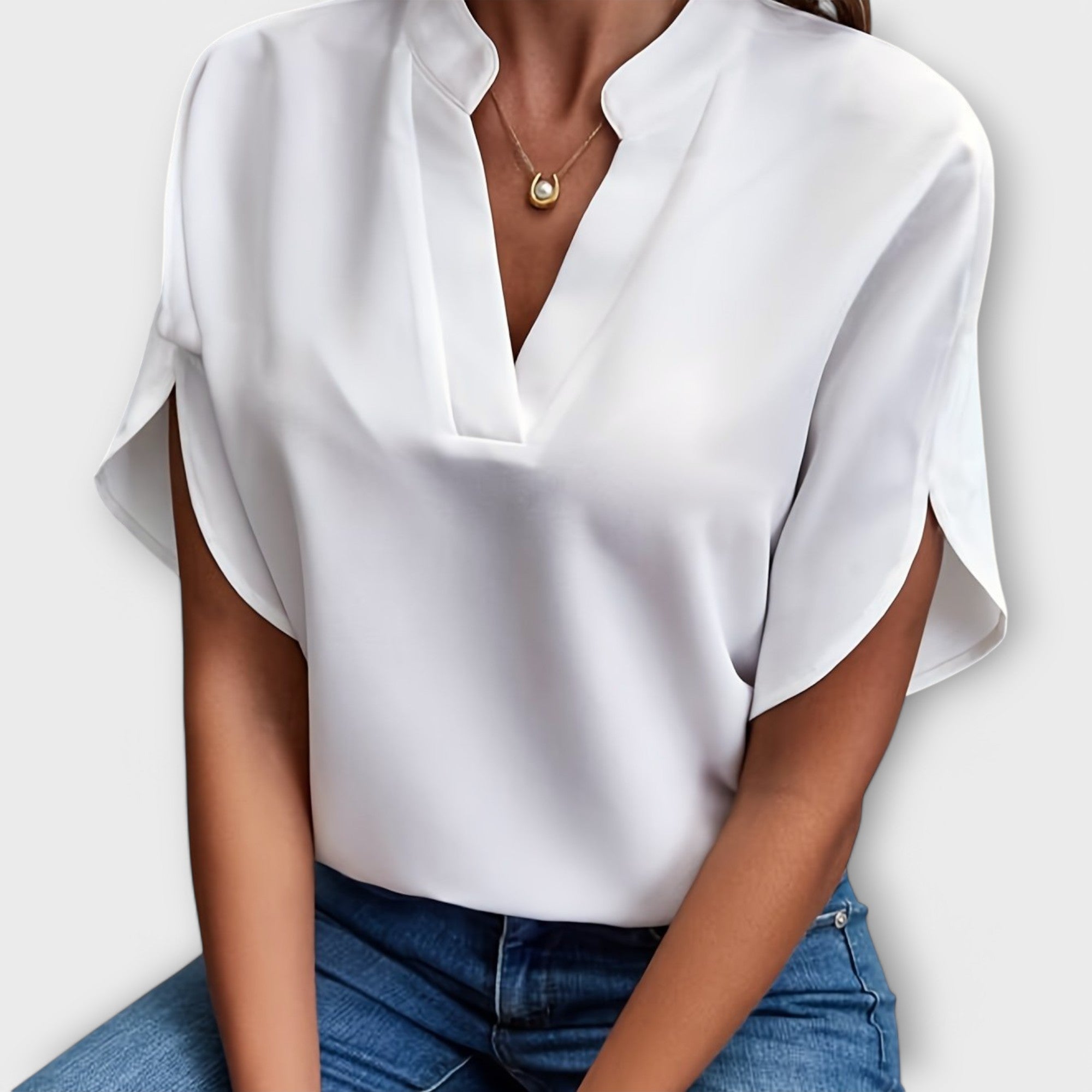 Vivi - Elegant and Lightweight Blouse for Women