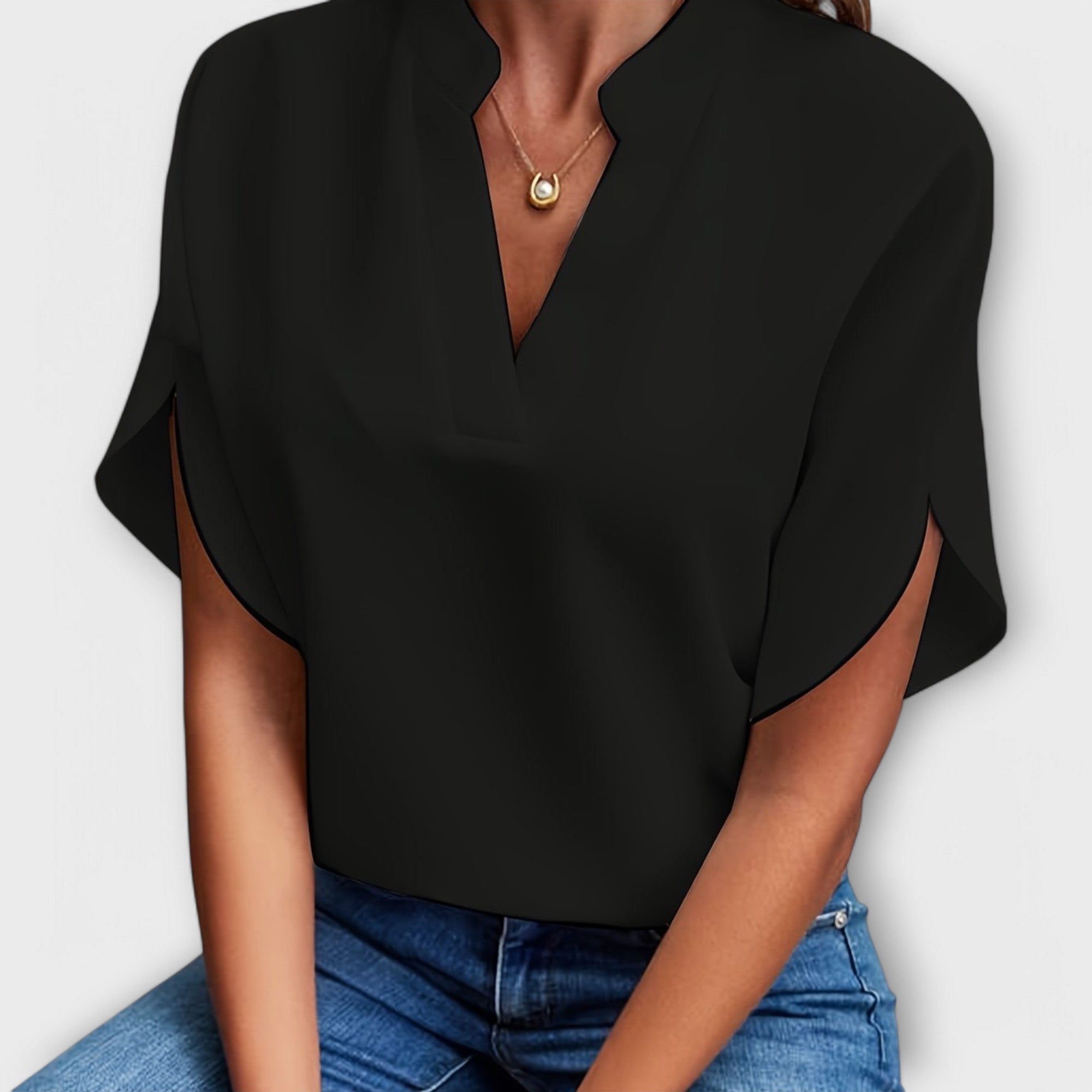 Vivi - Elegant and Lightweight Blouse for Women