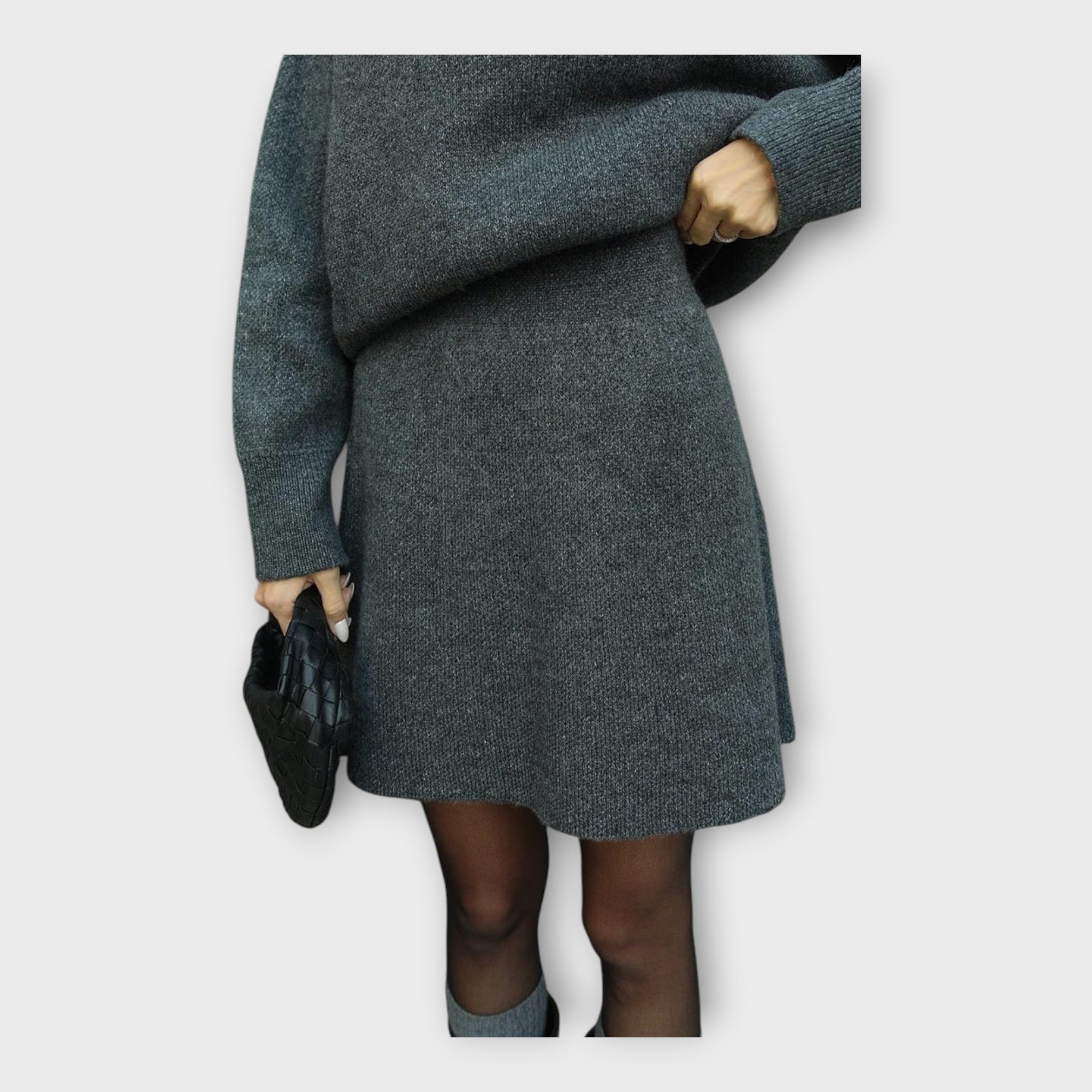 Knitted Blouse and Skirt Set with a Modern Line