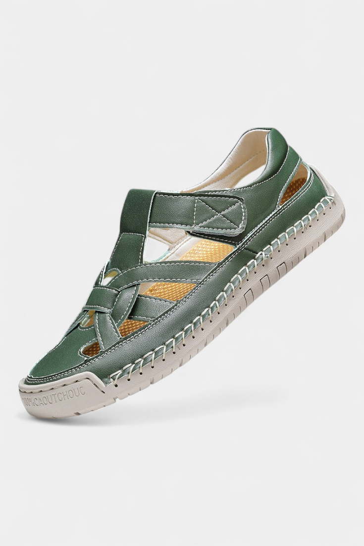 Kaia ergonomic sandals made of synthetic leather with side cutouts